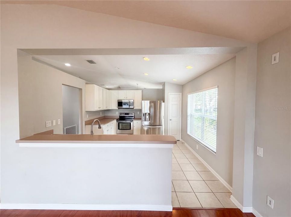 En Venta: $295,000 (3 camas, 2 baños, 1814 Pies cuadrados)