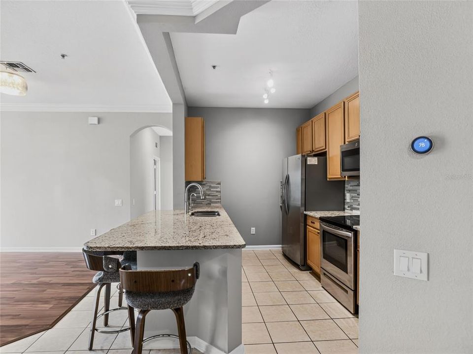For Rent: $1,950 (3 beds, 2 baths, 1408 Square Feet)