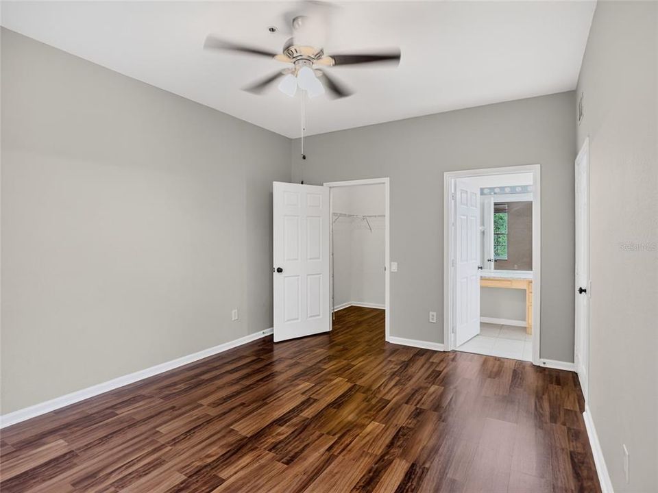 For Rent: $1,950 (3 beds, 2 baths, 1408 Square Feet)