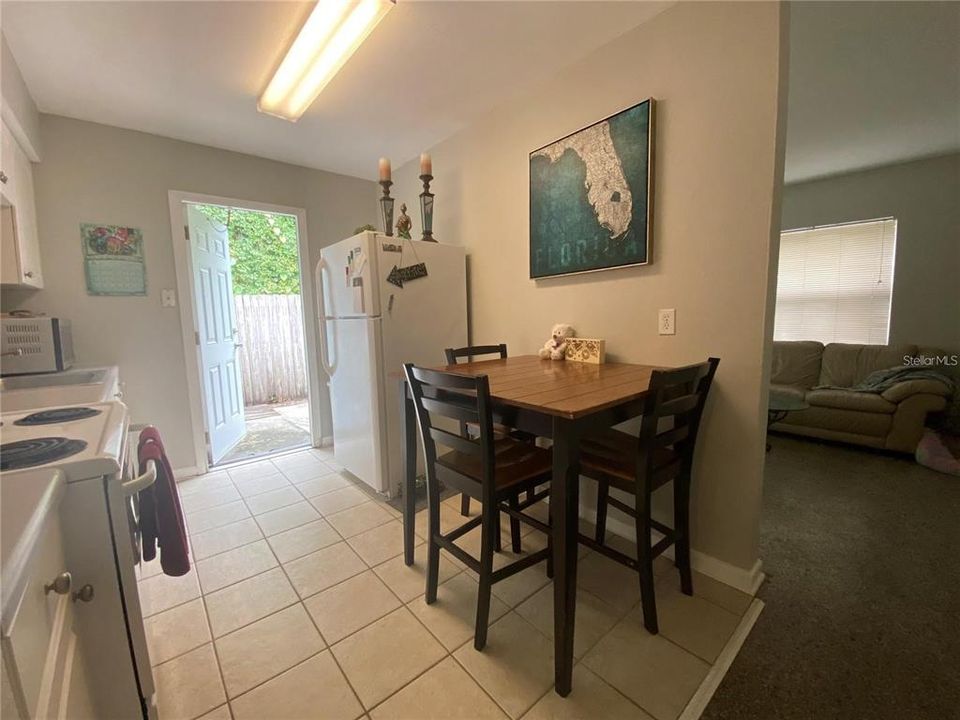 For Rent: $1,775 (2 beds, 1 baths, 754 Square Feet)