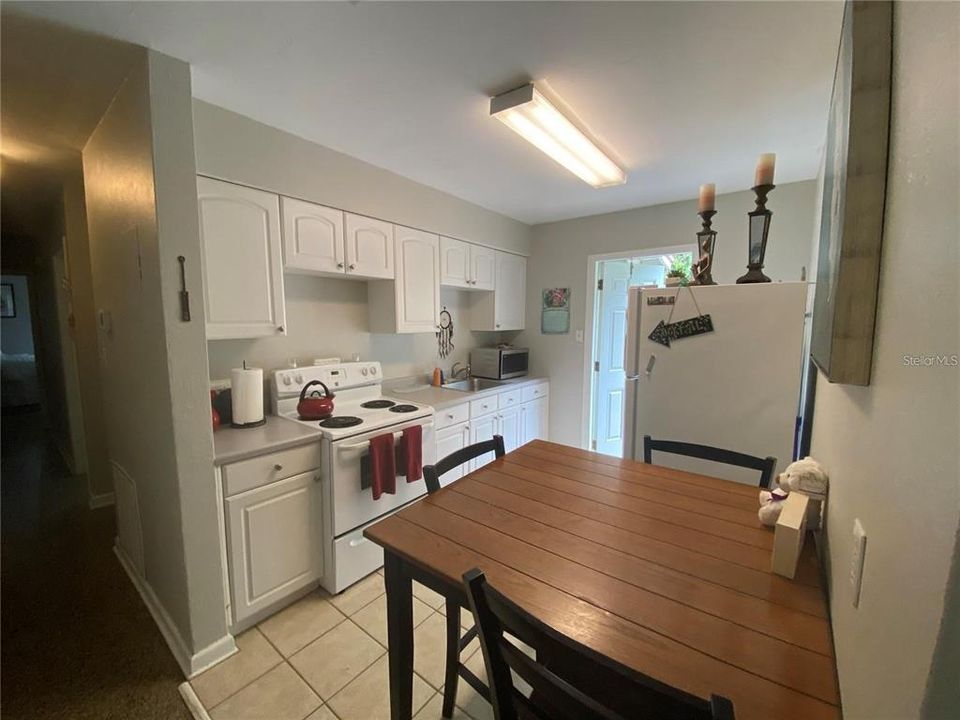 For Rent: $1,775 (2 beds, 1 baths, 754 Square Feet)