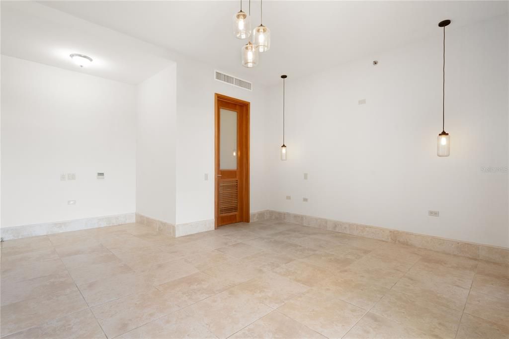 En Venta: $4,995,000 (4 camas, 4 baños, 3705 Pies cuadrados)