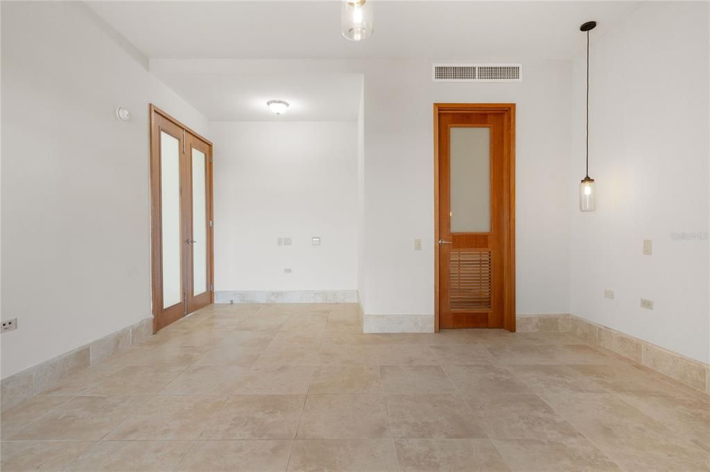 En Venta: $4,995,000 (4 camas, 4 baños, 3705 Pies cuadrados)