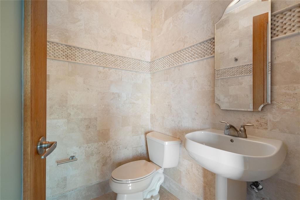 En Venta: $4,995,000 (4 camas, 4 baños, 3705 Pies cuadrados)