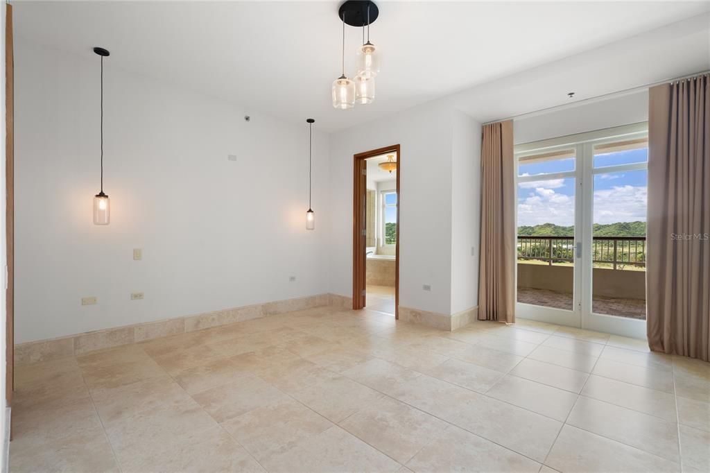 En Venta: $4,995,000 (4 camas, 4 baños, 3705 Pies cuadrados)