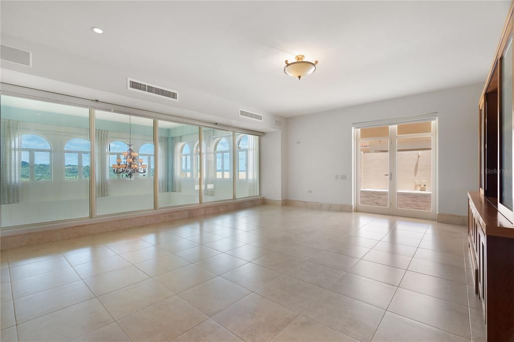 En Venta: $4,995,000 (4 camas, 4 baños, 3705 Pies cuadrados)