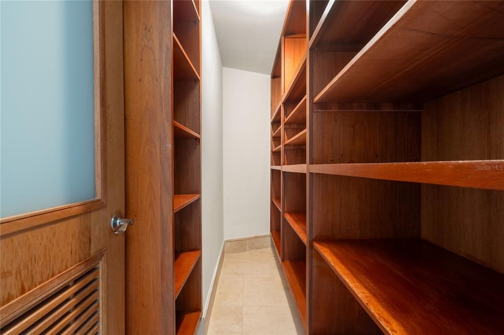 En Venta: $4,995,000 (4 camas, 4 baños, 3705 Pies cuadrados)