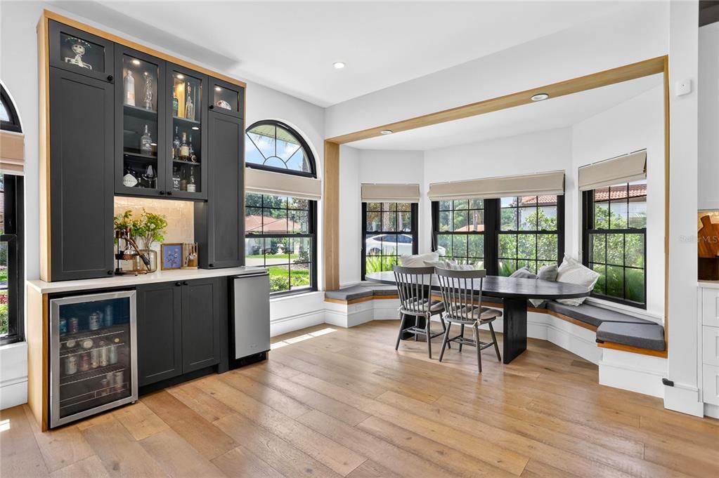 En Venta: $2,200,000 (4 camas, 3 baños, 3683 Pies cuadrados)