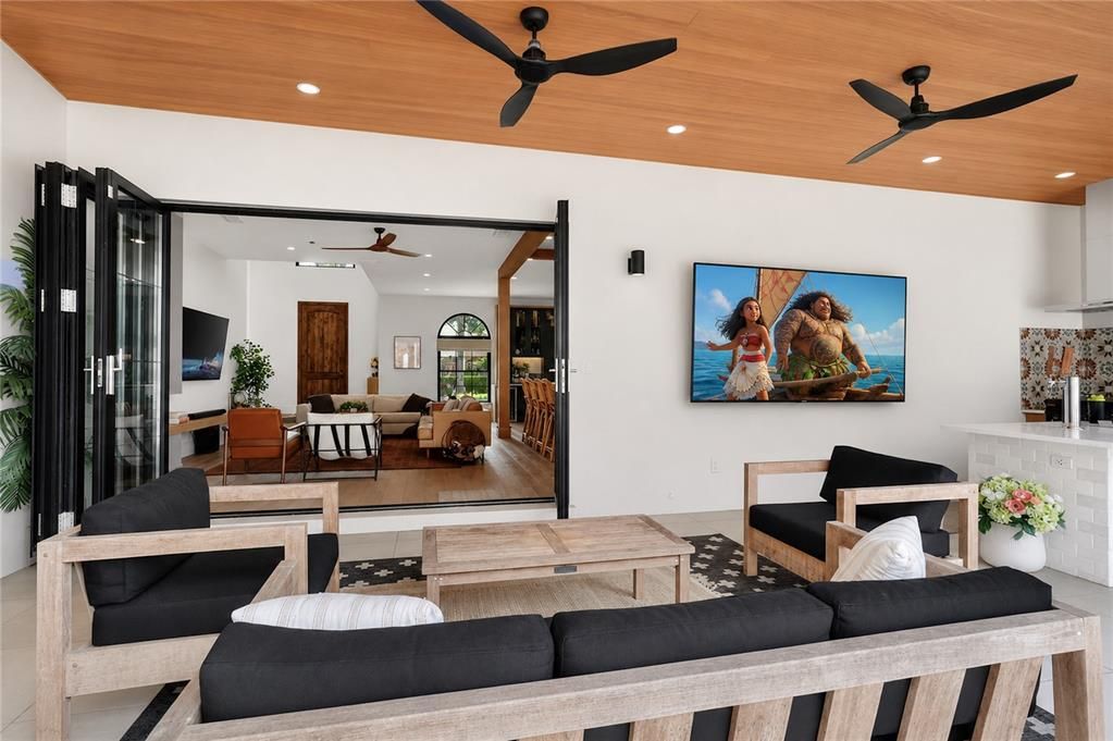 En Venta: $2,200,000 (4 camas, 3 baños, 3683 Pies cuadrados)