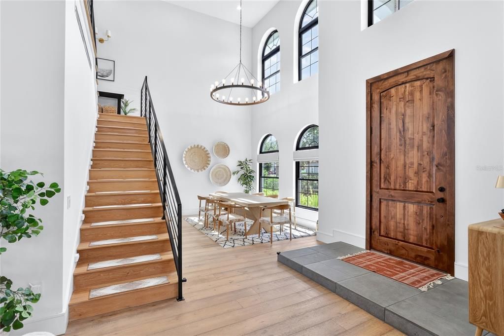 En Venta: $2,200,000 (4 camas, 3 baños, 3683 Pies cuadrados)