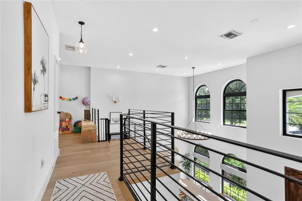 En Venta: $2,200,000 (4 camas, 3 baños, 3683 Pies cuadrados)