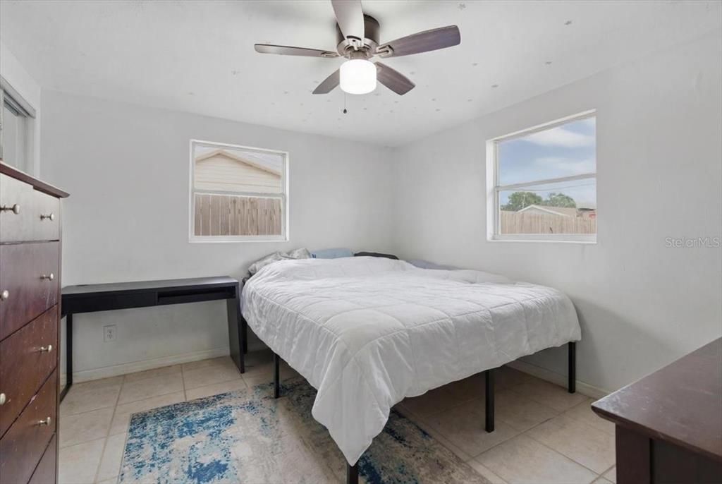En Venta: $184,900 (2 camas, 1 baños, 956 Pies cuadrados)