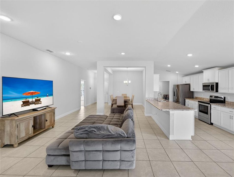 For Sale: $360,000 (3 beds, 2 baths, 1970 Square Feet)