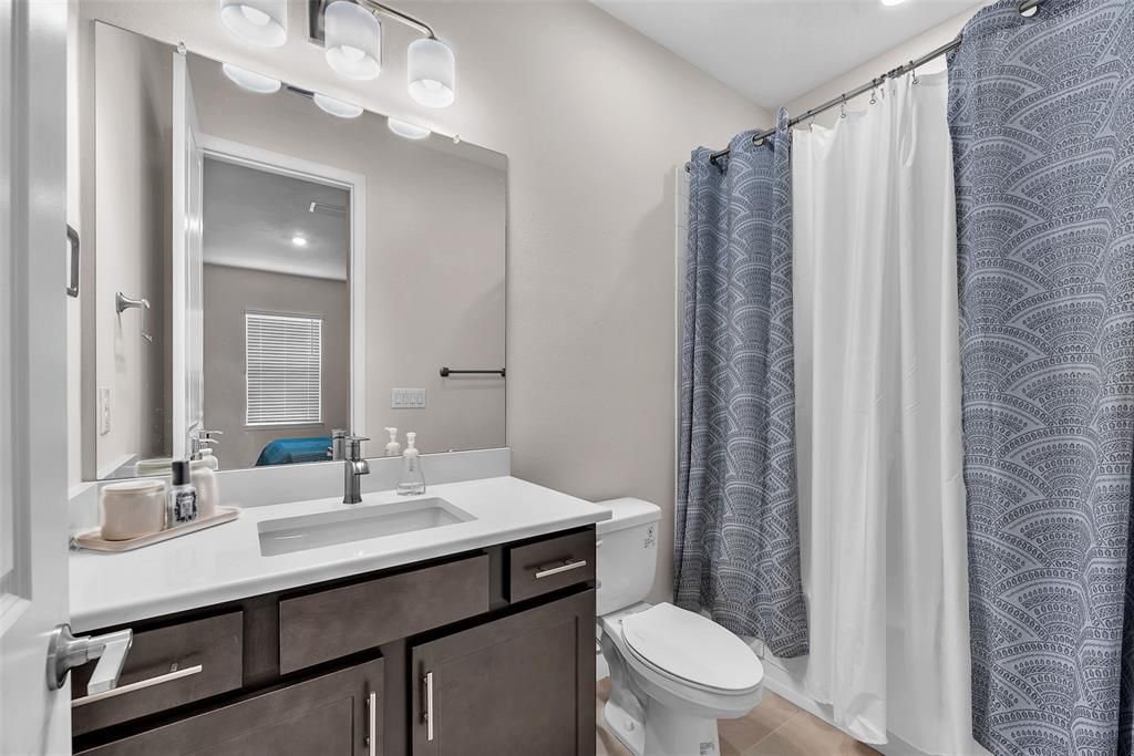 For Sale: $770,000 (4 beds, 4 baths, 2921 Square Feet)