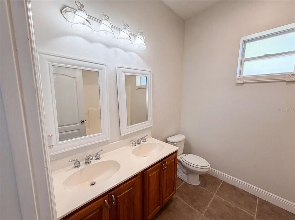 For Sale: $695,000 (5 beds, 3 baths, 3299 Square Feet)