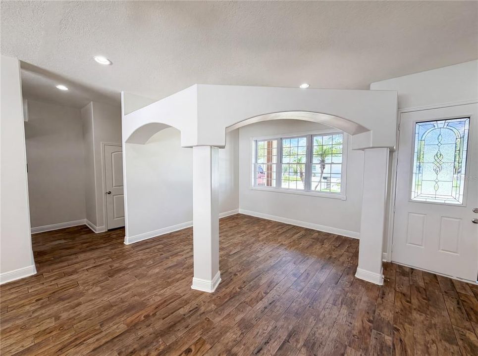 For Sale: $695,000 (5 beds, 3 baths, 3299 Square Feet)