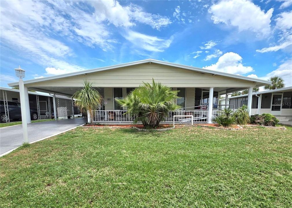 For Sale: $207,000 (2 beds, 2 baths, 1344 Square Feet)