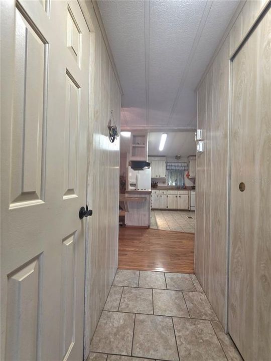 For Sale: $207,000 (2 beds, 2 baths, 1344 Square Feet)