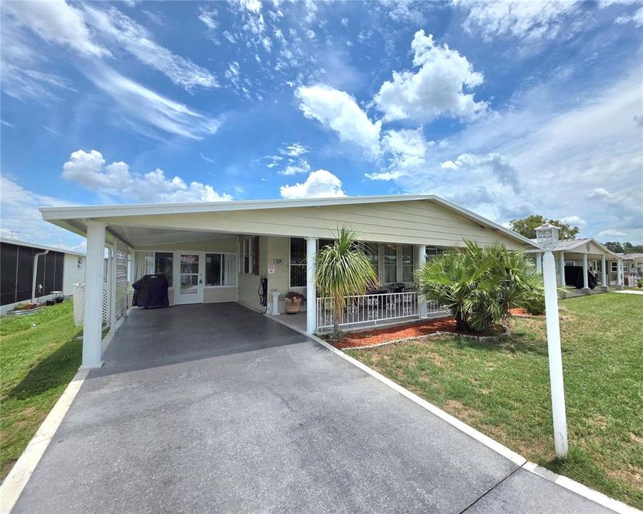 For Sale: $207,000 (2 beds, 2 baths, 1344 Square Feet)