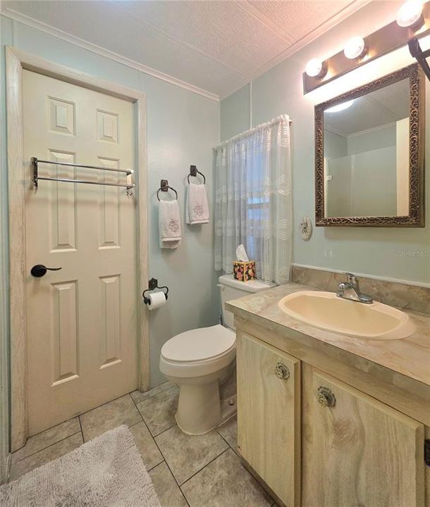 For Sale: $207,000 (2 beds, 2 baths, 1344 Square Feet)
