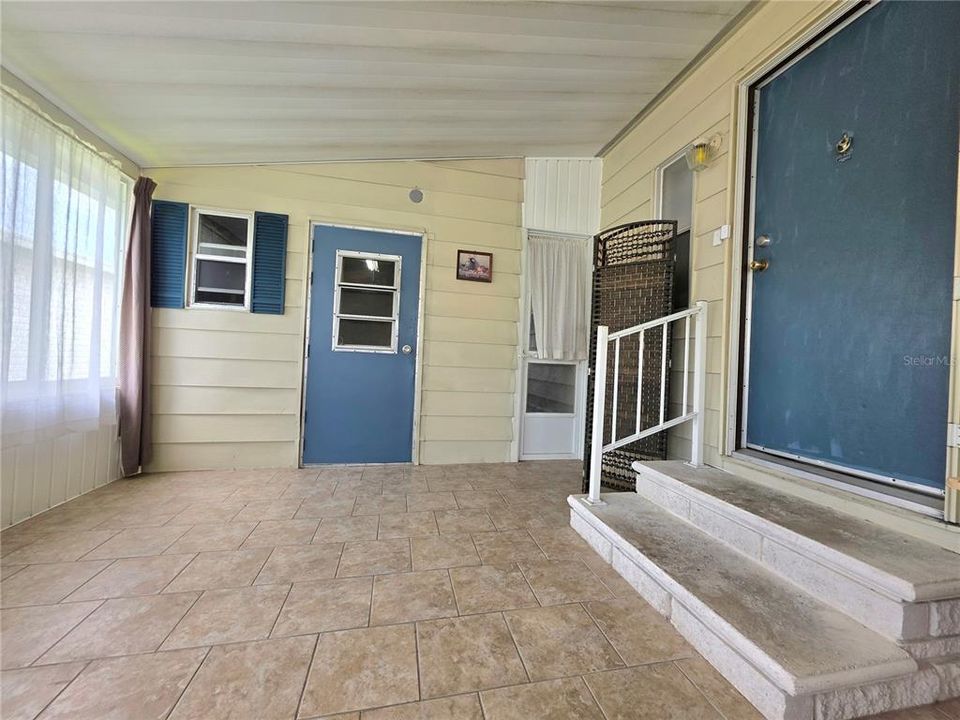 For Sale: $207,000 (2 beds, 2 baths, 1344 Square Feet)
