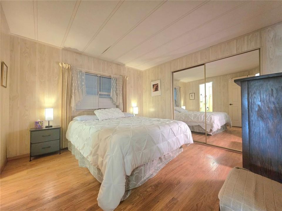 For Sale: $207,000 (2 beds, 2 baths, 1344 Square Feet)
