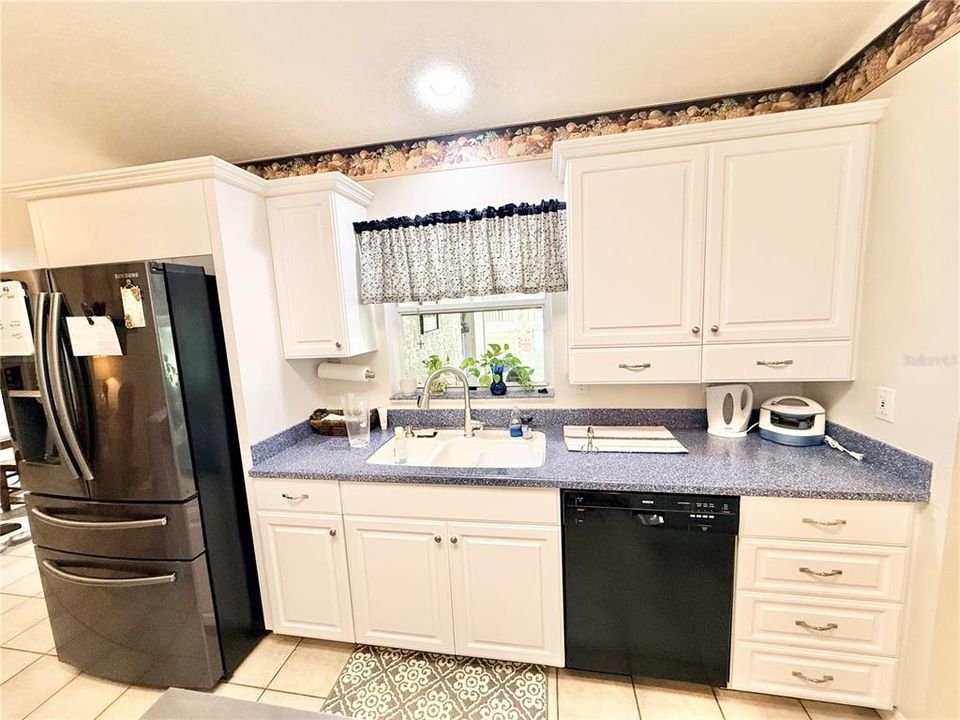 En Venta: $374,900 (3 camas, 2 baños, 1784 Pies cuadrados)