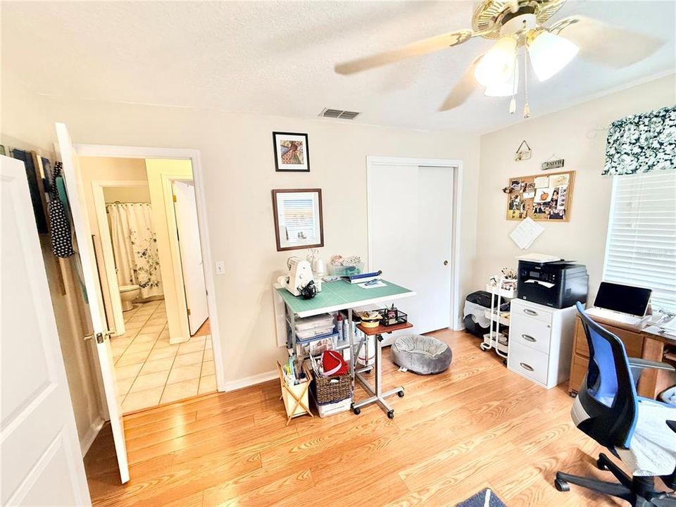 En Venta: $374,900 (3 camas, 2 baños, 1784 Pies cuadrados)