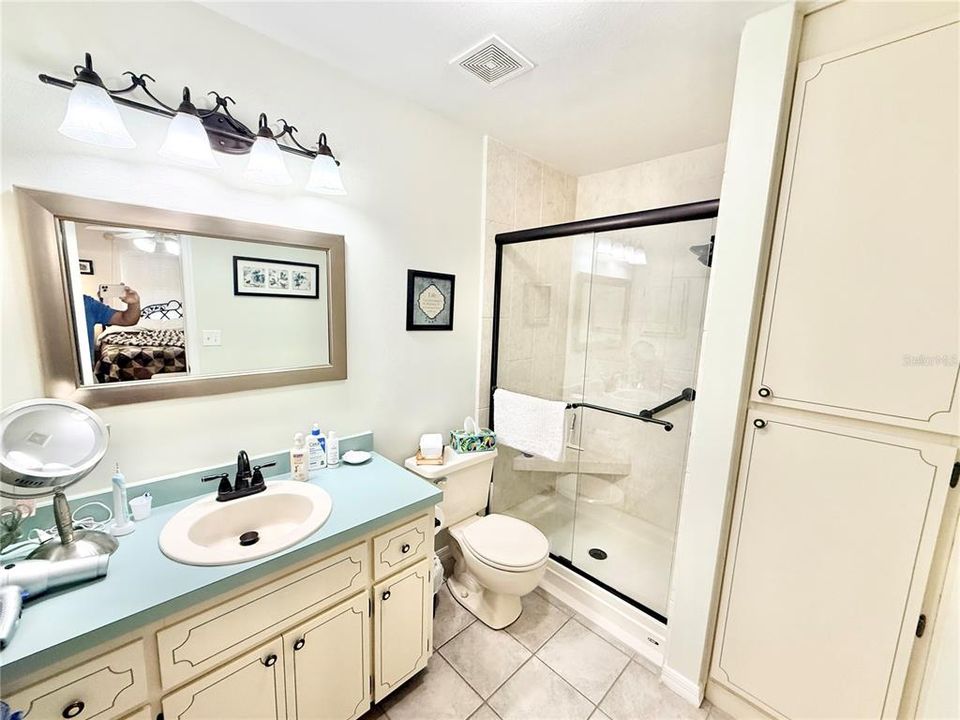 En Venta: $374,900 (3 camas, 2 baños, 1784 Pies cuadrados)