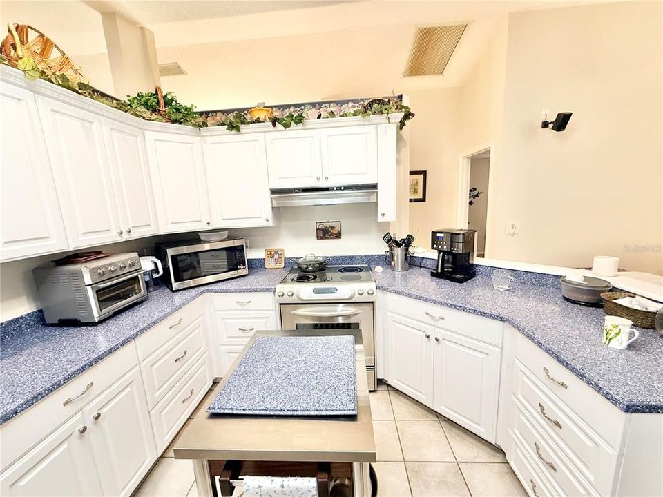 En Venta: $374,900 (3 camas, 2 baños, 1784 Pies cuadrados)