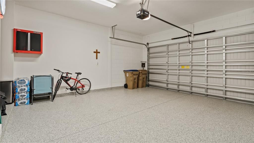 For Sale: $555,000 (3 beds, 2 baths, 2066 Square Feet)