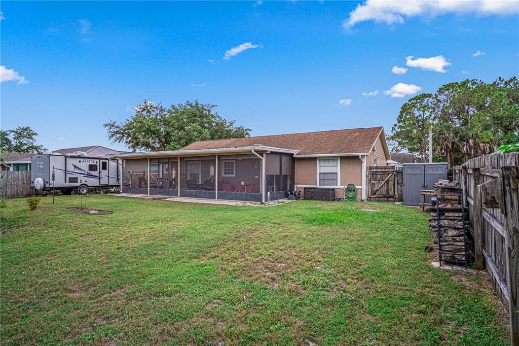 For Sale: $274,900 (3 beds, 2 baths, 1209 Square Feet)