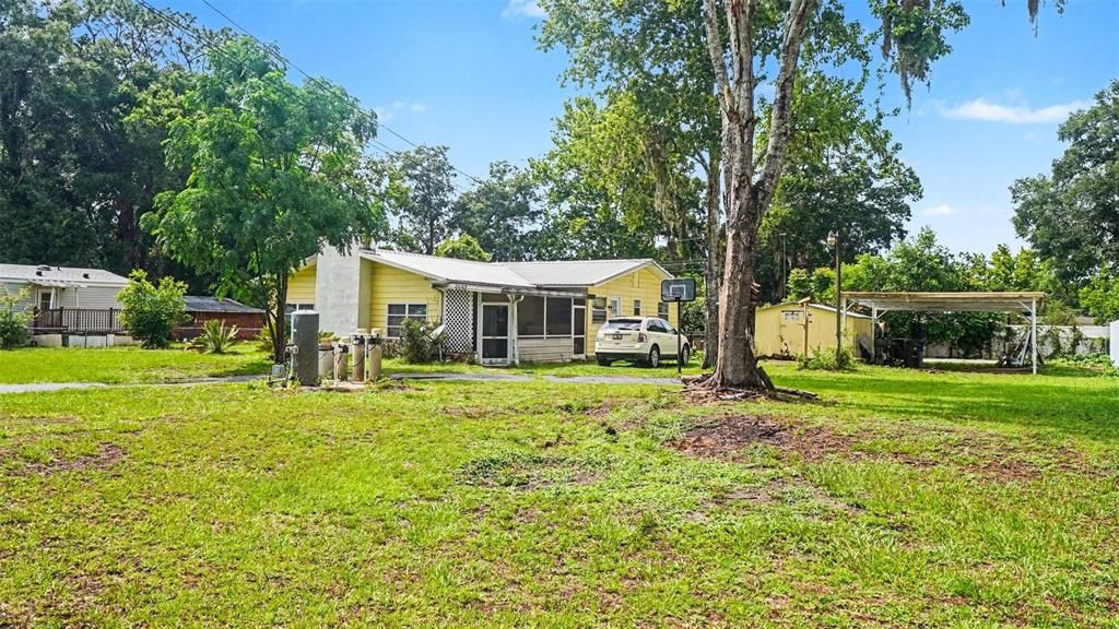 For Sale: $199,900 (3 beds, 2 baths, 1811 Square Feet)