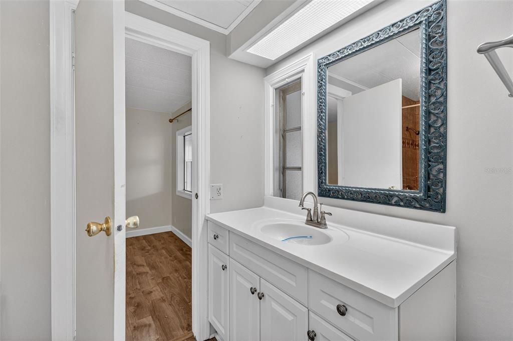 На продажу: $129,900 (2 спален, 2 ванн, 1544 Квадратных фут)