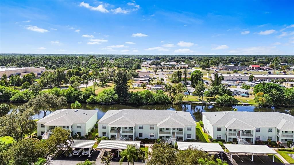 На продажу: $224,900 (2 спален, 2 ванн, 1153 Квадратных фут)