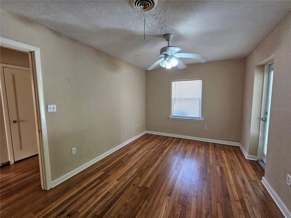 For Rent: $3,200 (2 beds, 2 baths, 1800 Square Feet)
