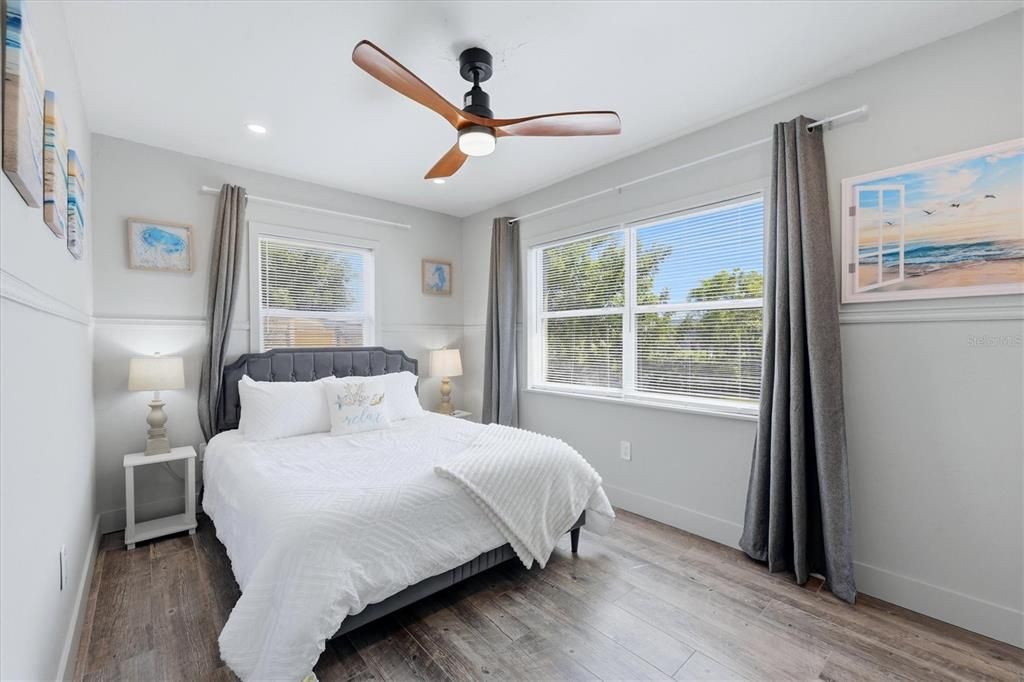 For Sale: $585,000 (3 beds, 2 baths, 1600 Square Feet)