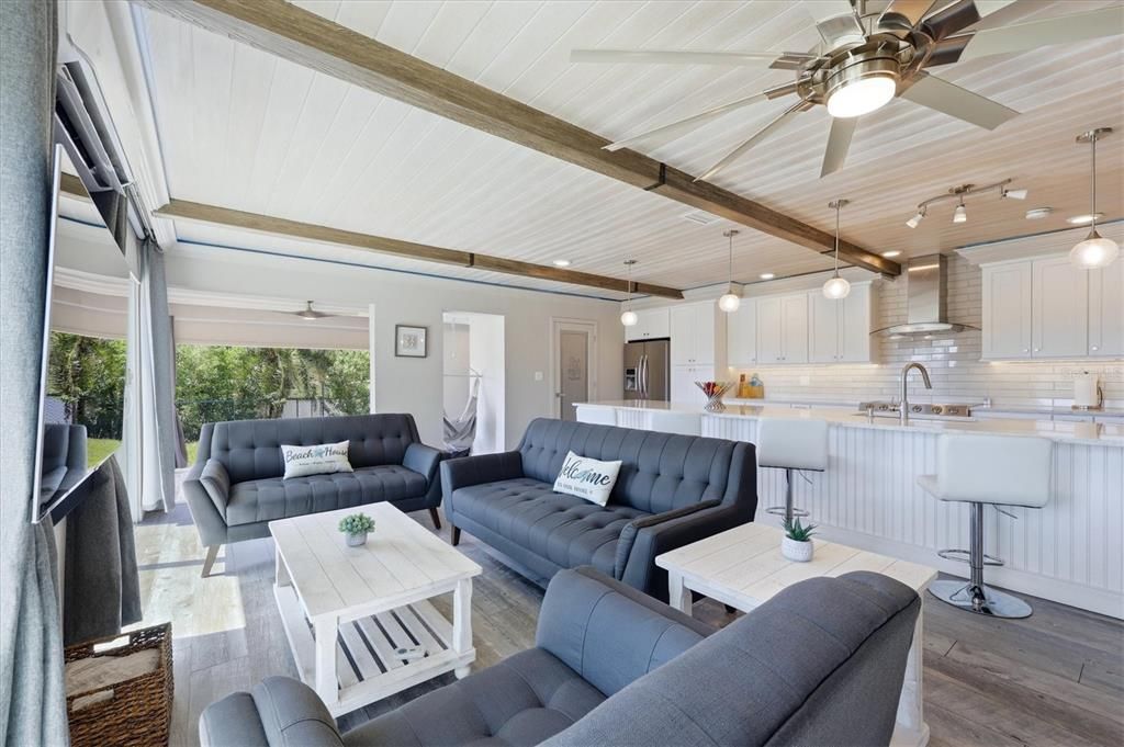 For Sale: $585,000 (3 beds, 2 baths, 1600 Square Feet)