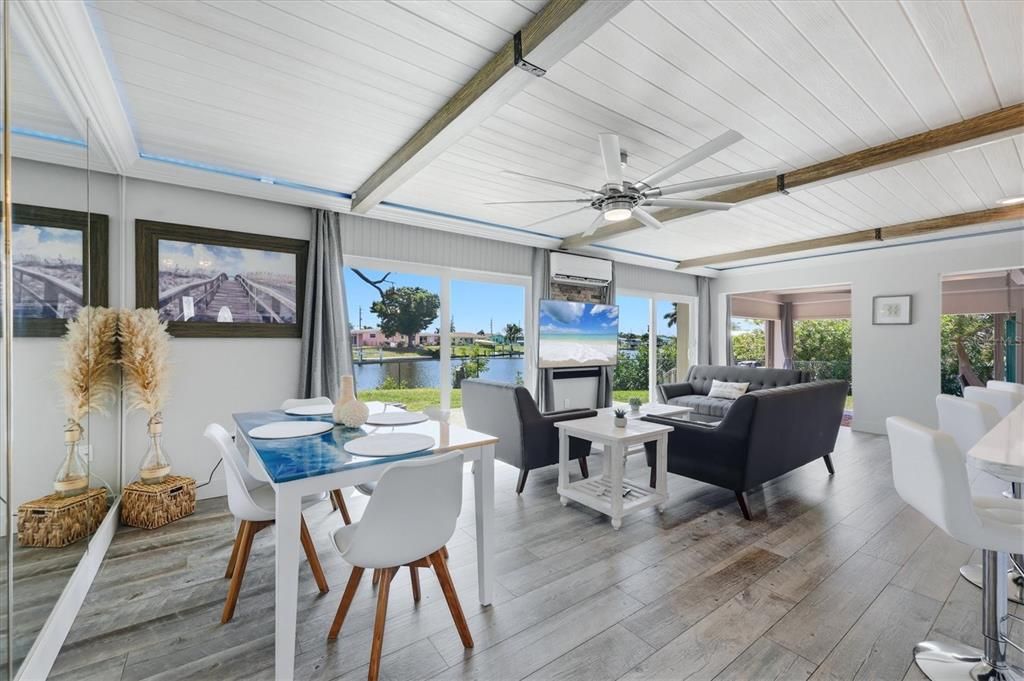 For Sale: $585,000 (3 beds, 2 baths, 1600 Square Feet)