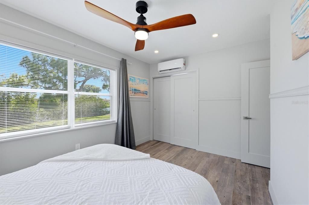 For Sale: $585,000 (3 beds, 2 baths, 1600 Square Feet)
