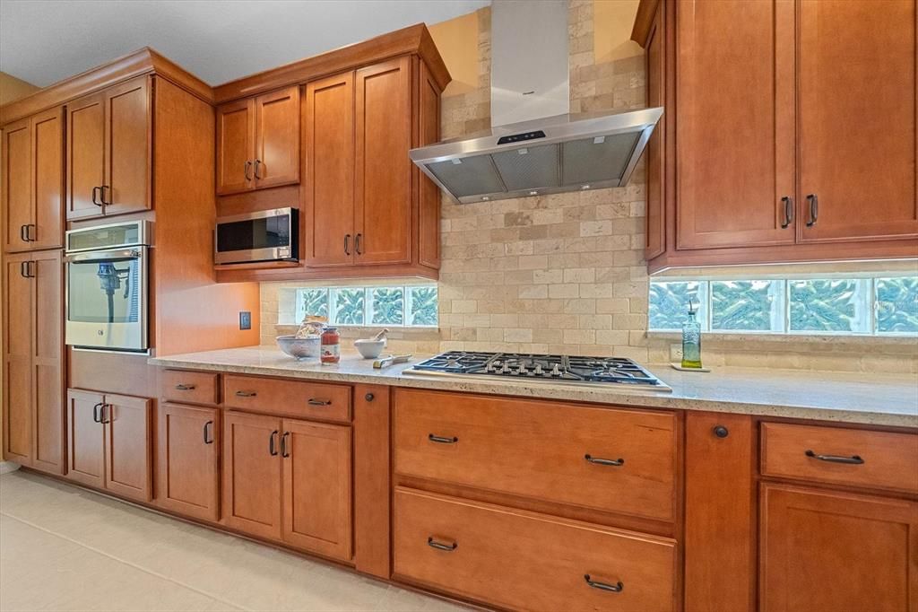 For Sale: $625,000 (4 beds, 3 baths, 2097 Square Feet)