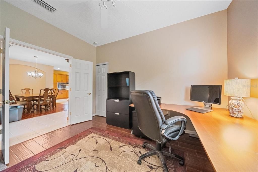 For Sale: $625,000 (4 beds, 3 baths, 2097 Square Feet)