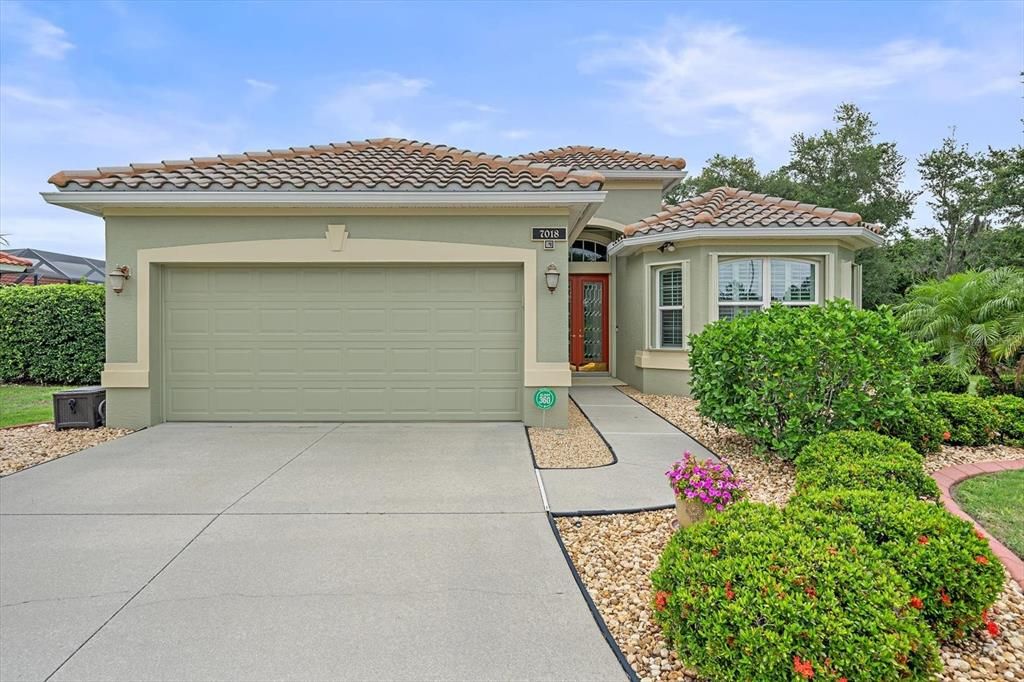 For Sale: $625,000 (4 beds, 3 baths, 2097 Square Feet)