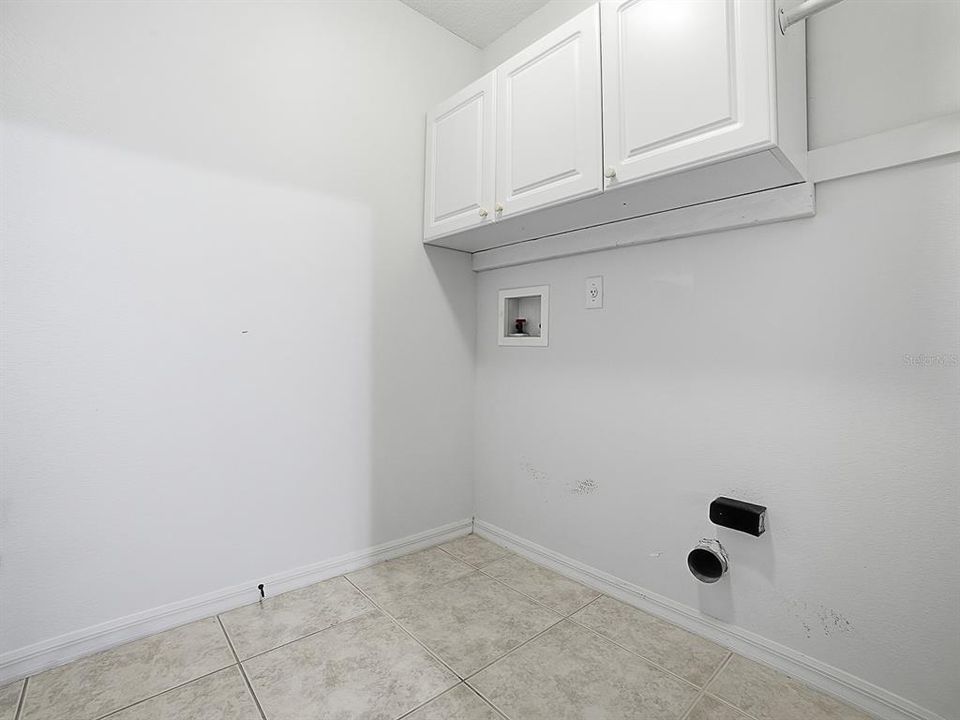 For Sale: $235,000 (2 beds, 2 baths, 1343 Square Feet)