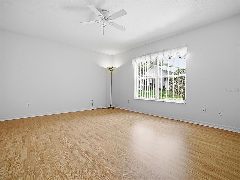 For Sale: $235,000 (2 beds, 2 baths, 1343 Square Feet)