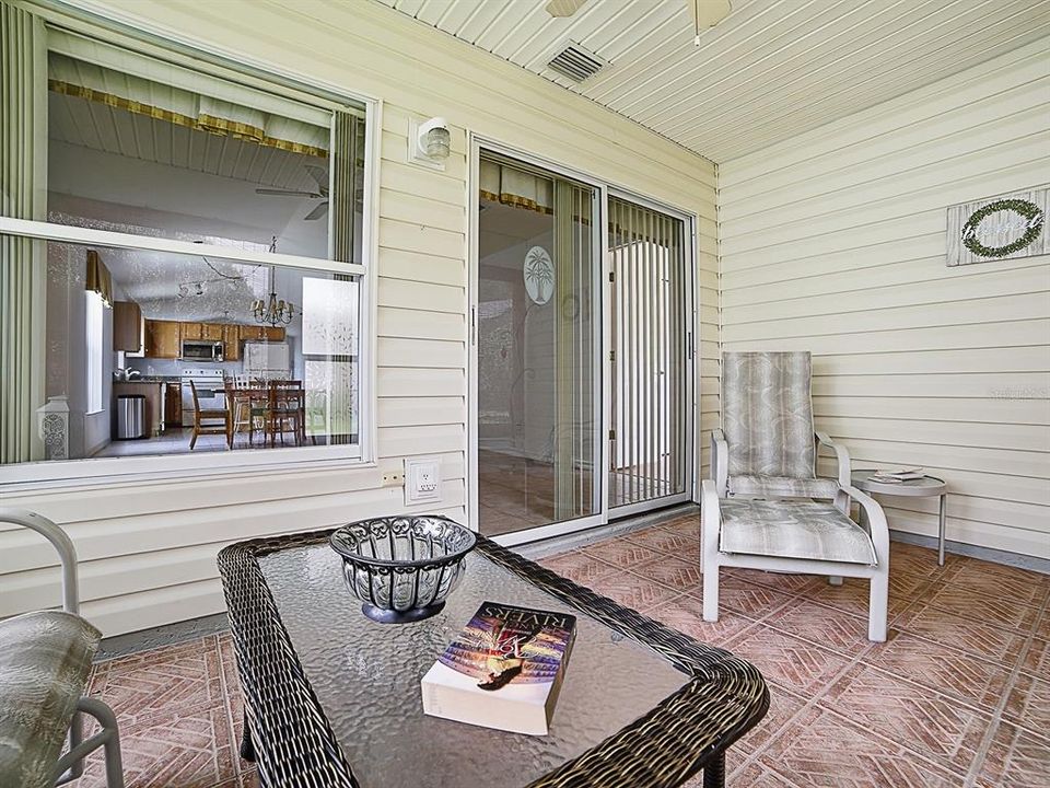 For Sale: $235,000 (2 beds, 2 baths, 1343 Square Feet)