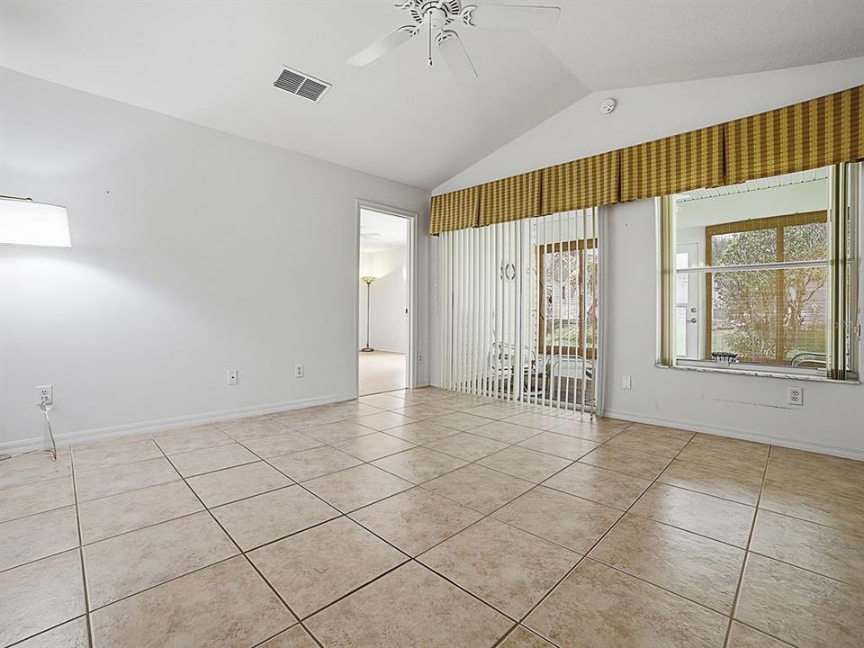 For Sale: $235,000 (2 beds, 2 baths, 1343 Square Feet)
