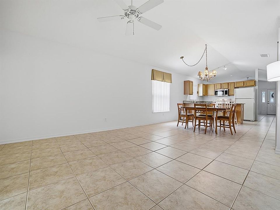 For Sale: $235,000 (2 beds, 2 baths, 1343 Square Feet)