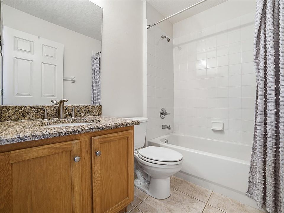 For Sale: $235,000 (2 beds, 2 baths, 1343 Square Feet)