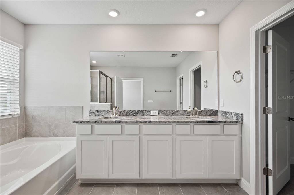 В аренду: $3,395 (4 спален, 3 ванн, 2756 Квадратных фут)
